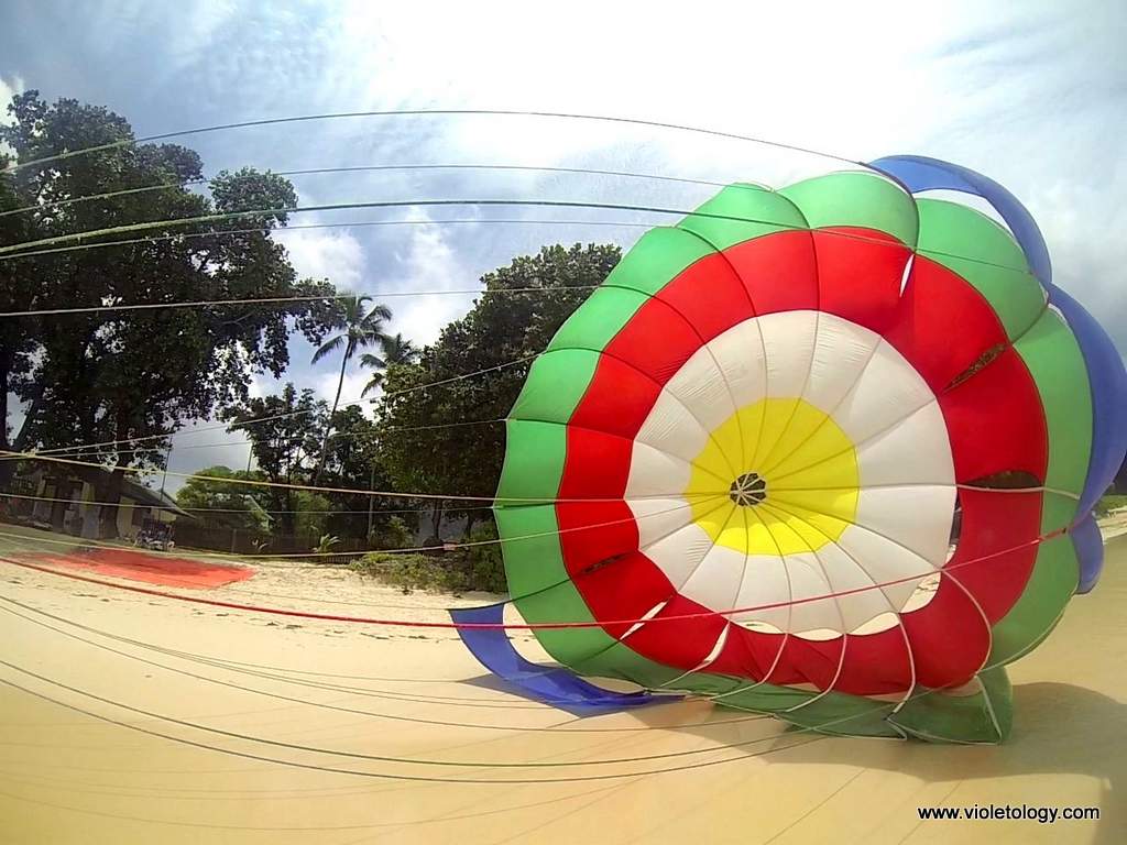 Seychelles-parasailing (10)
