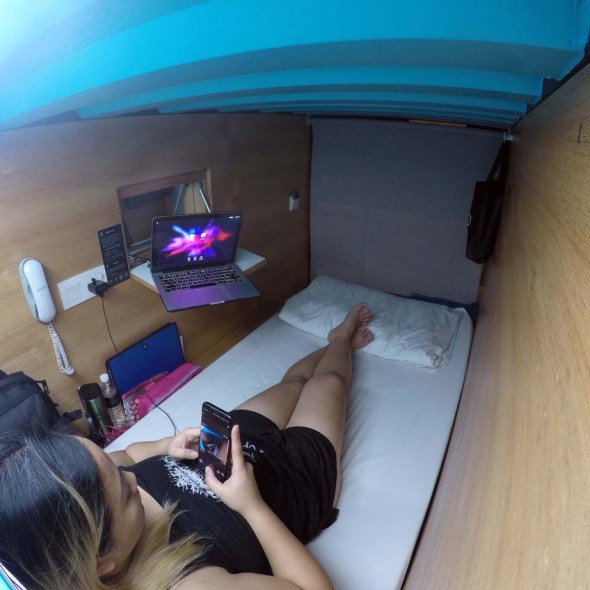 capsule container hotel klia2