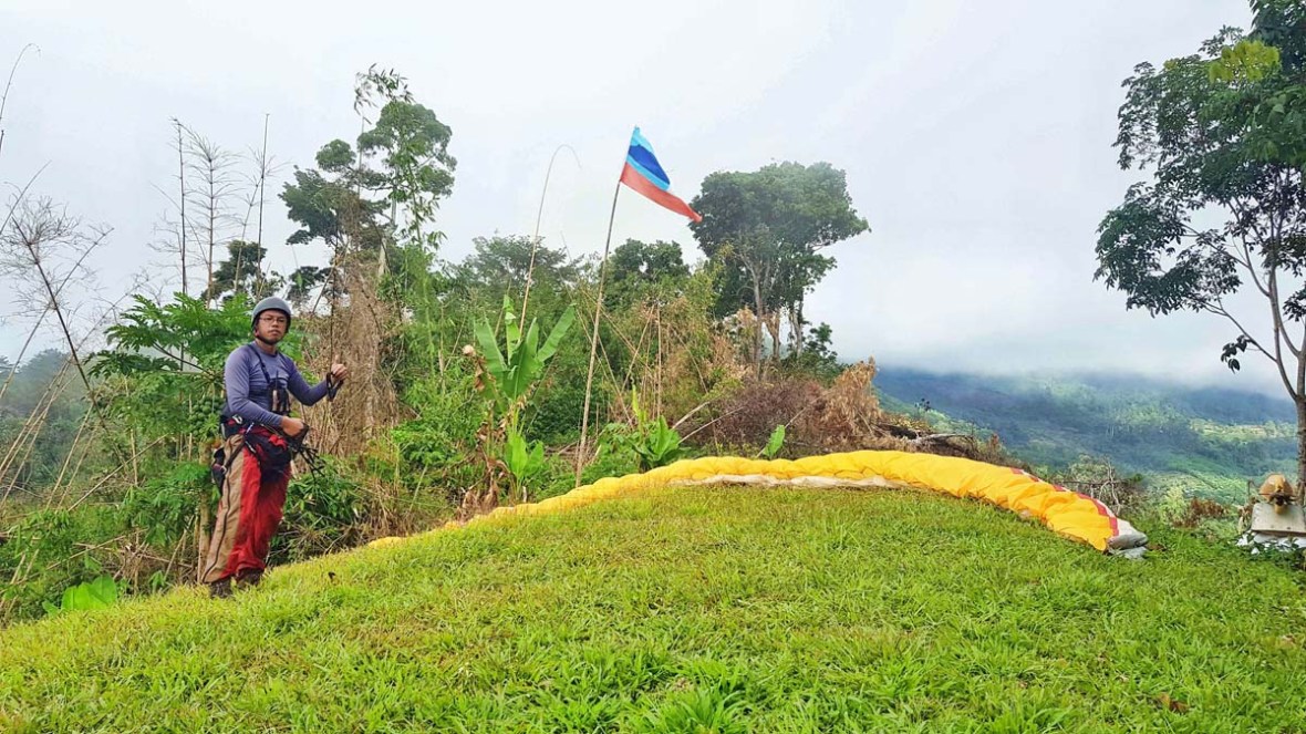 flight to sabah borneo malaysia