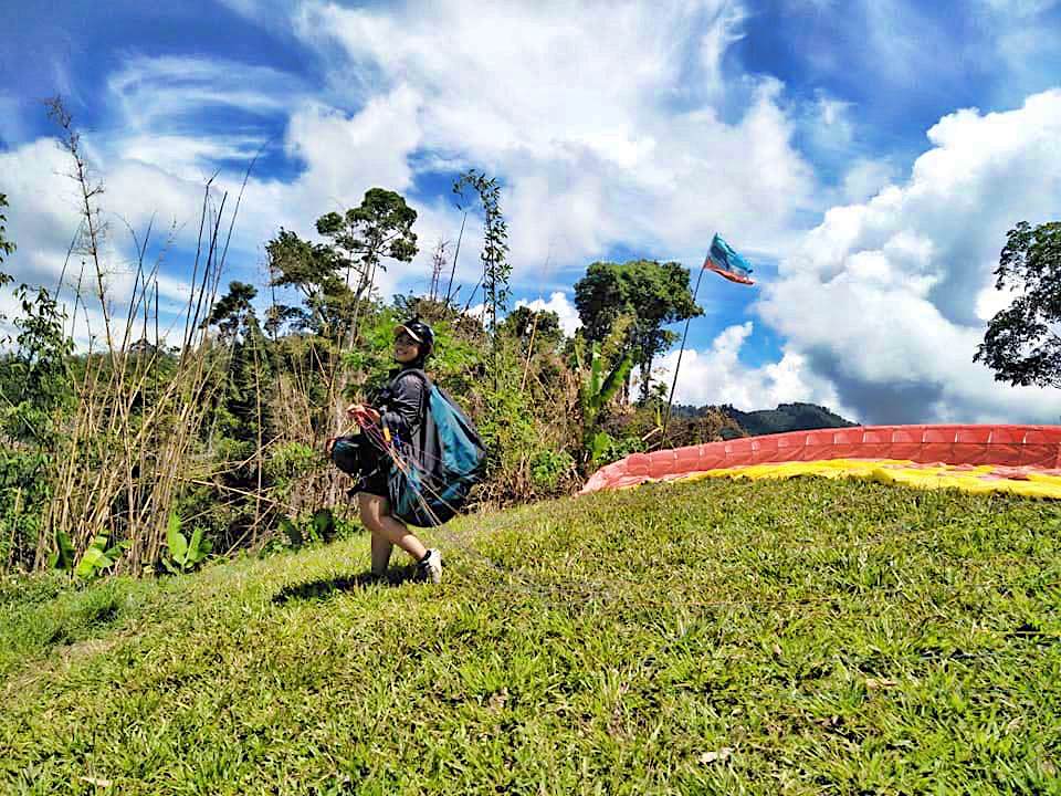 paragliding keningau sabah borneo malaysia