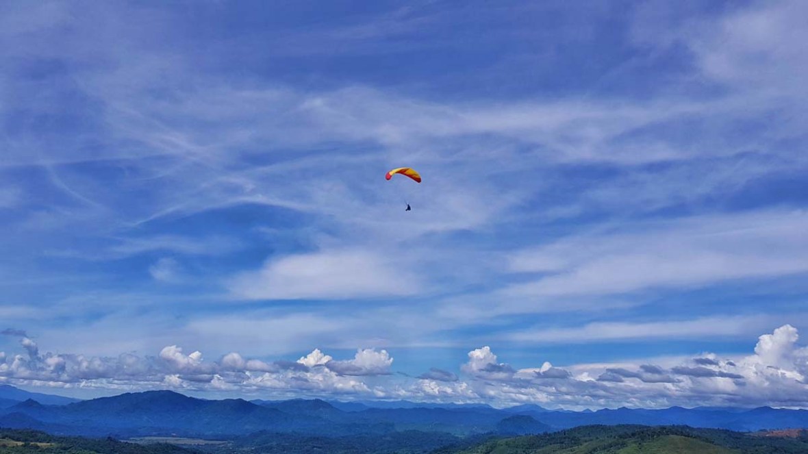 ranau sabah paraglidiing