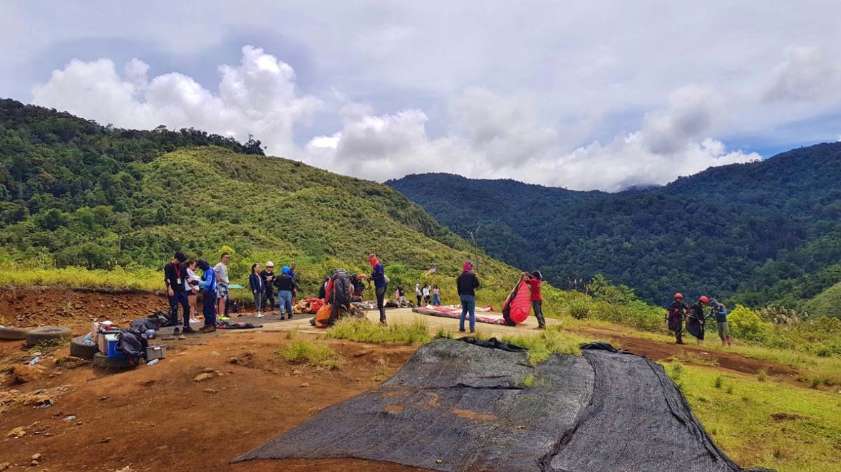 ranau sabah paraglidiing