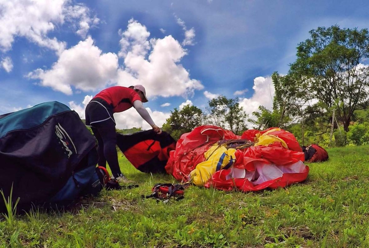 tambunan paragliding sabah malaysia