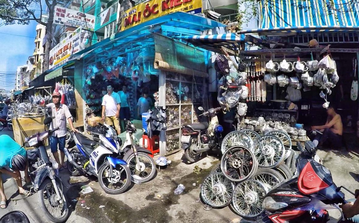 saigon adventure ho chi minh vietnam