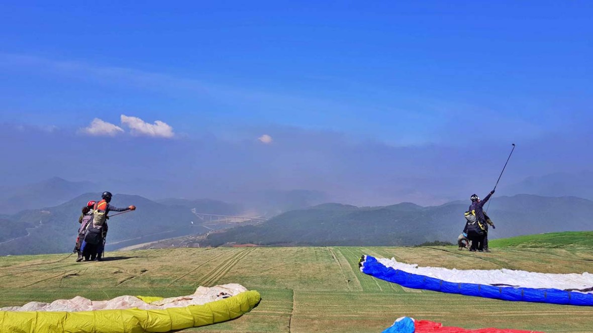 awesome paragliding danyang 단양청춘패러글라이딩