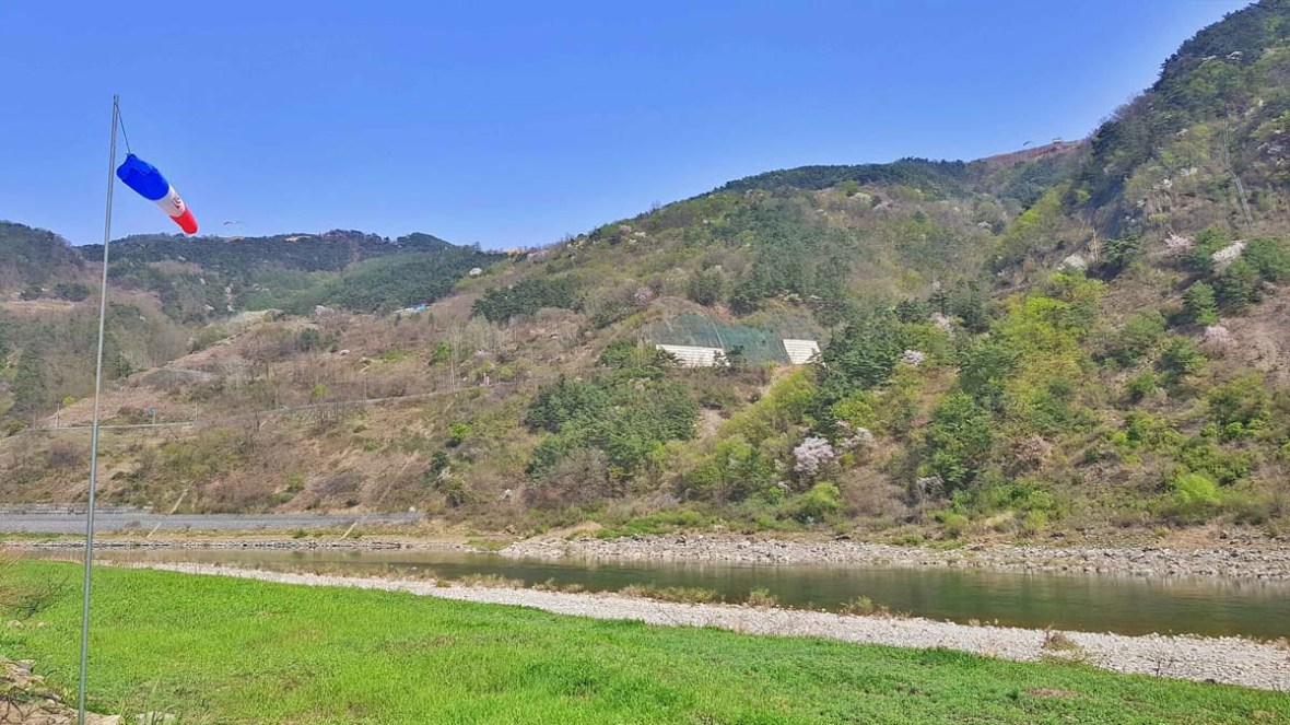 awesome paragliding danyang 단양청춘패러글라이딩