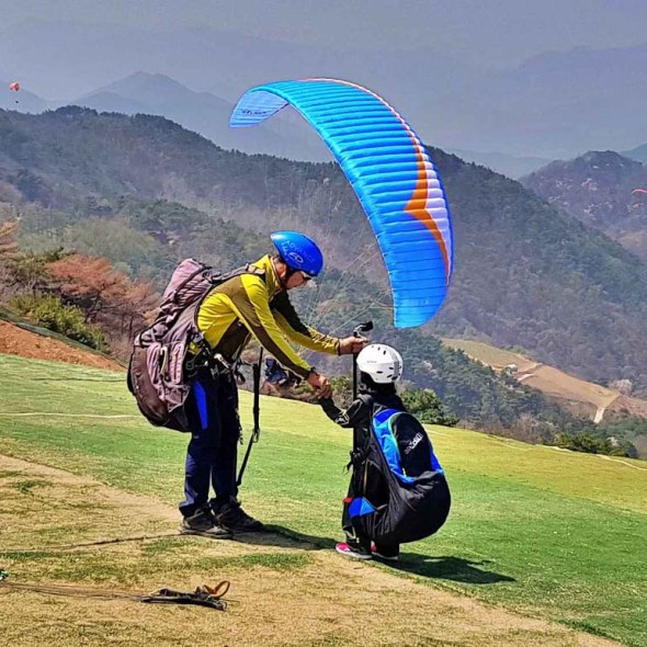 tandem paragliding for kids