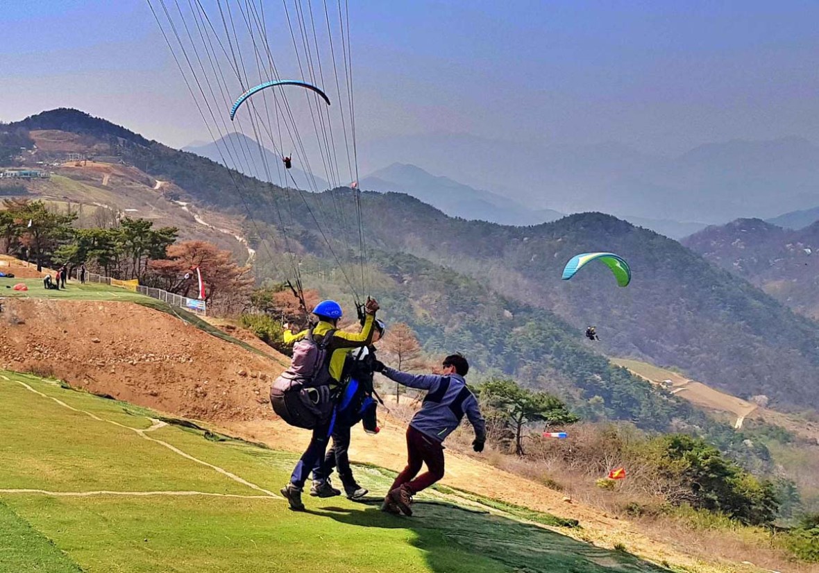 tandem paragliding for kids