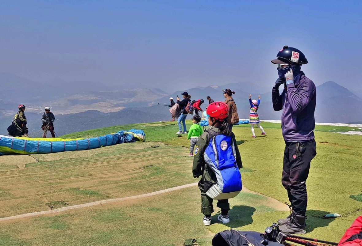 tandem paragliding for kids