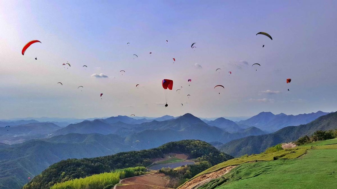 awesome paragliding danyang 단양청춘패러글라이딩